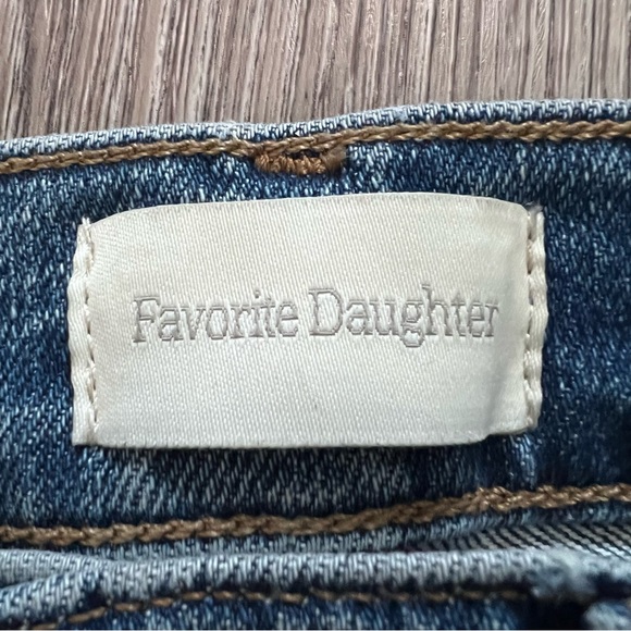 Favorite Daughter The Valentina Tower Super High Rise Cigarette Jeans in Laurel - Picture 13 of 16